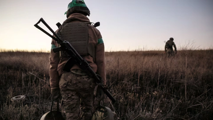  Sappers of the 24th mechanized brigade named after King Danylo prepare to install anti-tank landmines, Ukraine October 30, 2024. Ukrainian Armed Forces/Handout via REUTERS/File Photo