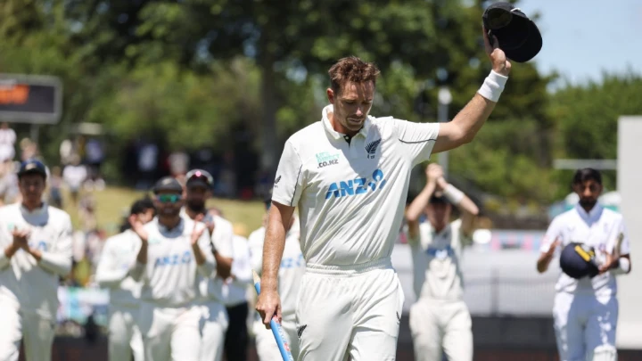 New Zealand’s Tim Southee gestures to the crowd as he leaves the field in his final Test after victory during day four of the third Test between New Zealand and England at Seddon Park in Hamilton on December 17, 2024. Photo: AFP